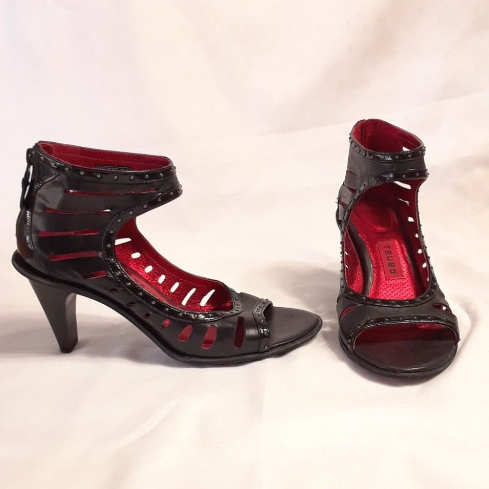 TSUBO Women's Sandal